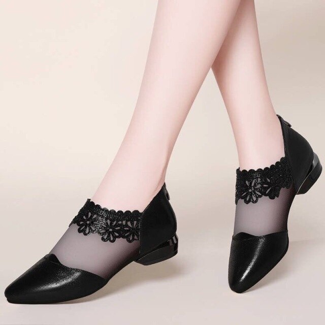 xiangtuibao    Flat lace Shoes Women sexy pointed toe Flats black Women bright Shoes Slip On Ladies Loafers Spring Women hollow out Flats