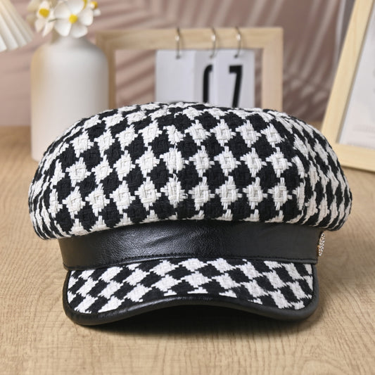 Classic Chic Houndstooth Beret Hat - French Flair, Color Block Trendsetter - Vintage Newsboy Painter Cap for Fashion-Forward Women