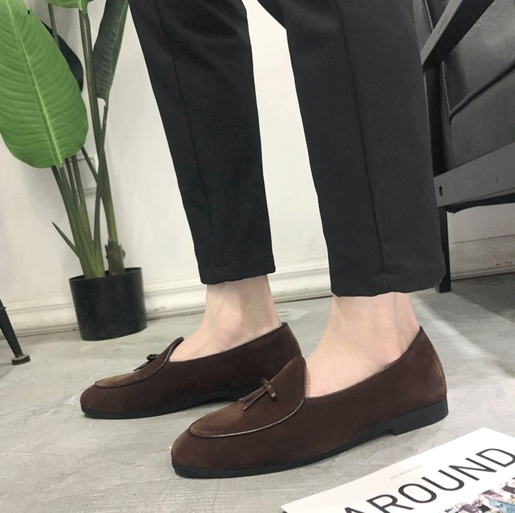 Suede Loafers Men Slip Slippers Tassel Moccasins Man Casual Flats Men's Dress Shoes Italian Leather Slip On Shoes Luxury