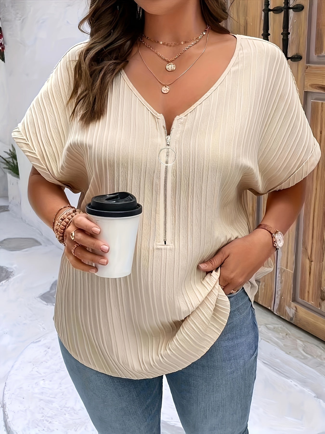 Plus Size Textured Blouse with Fashionable Half-Zip - Flattering V-Neck & Short Sleeves - Perfect Casual Elegance for Spring - Curvy Womens Wardrobe Must-Have