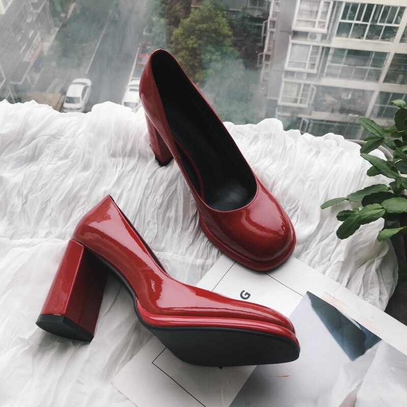 xiangtuibao Autumn New Brand Designer Shallow Mouth Single Shoes Cow Patent Leather Leather Thick High Heel Women Pumps Round Head One