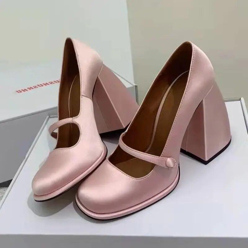 xiangtuibao New Women Pumps Satin Thick Heels Round Toe Slip-On Classics Sweet Novelty Fashion Party Women Shoes Yellow Black Pink