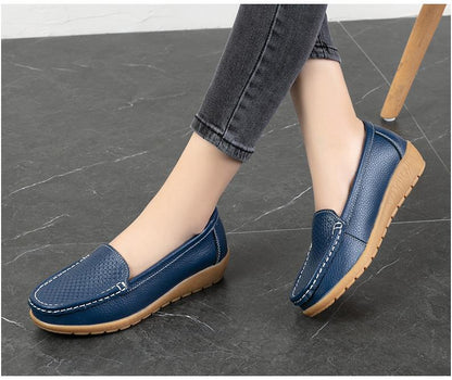 New Moccasins Women Slip On Loafers Female Wedges Flats Ladies Genuine Leather Casual Shoes Comfortable Work Shoes Size 35-44