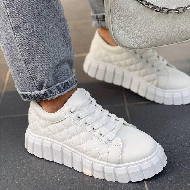 New Large Size Women's Shoes Increased Flat Bottom Strap White Shoes Warm Women Casual Sneakers European and American Style