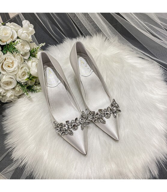 xiangtuibao  Wedding Shoes Crystal Bridal Shoes Champagne Color Satin Dress Bridesmaid Shoes White High Heels Shoes Women Heels Pumps