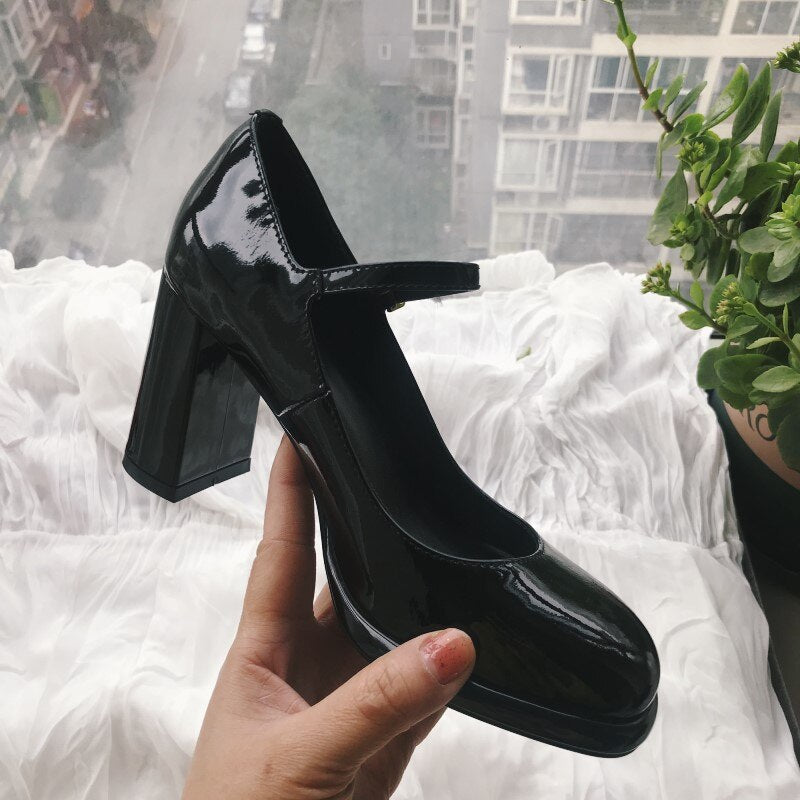 xiangtuibao Autumn New Brand Designer Shallow Mouth Single Shoes Cow Patent Leather Leather Thick High Heel Women Pumps Round Head One