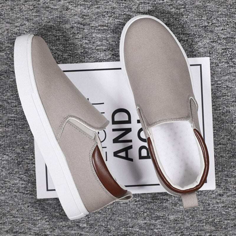 Loafers Men Spring New Casual Canvas Shoes Men Light Slip-on Sneakers Comfortable High-quality Flat Shoes Men Footwear ������������������