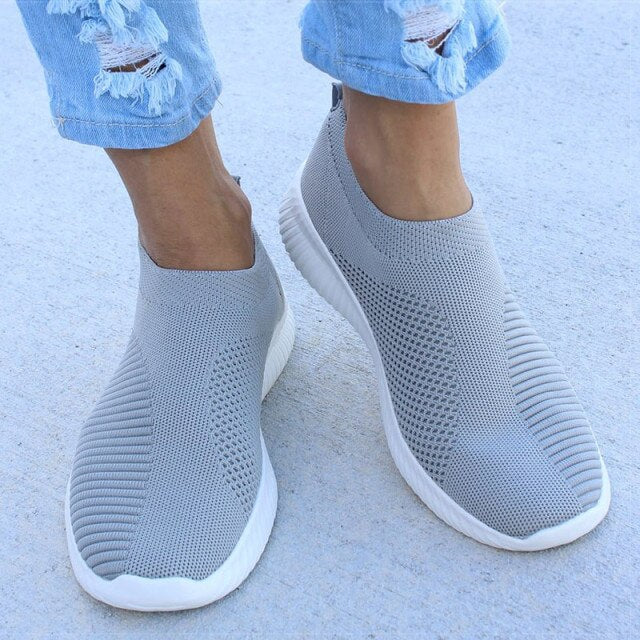 Hot Sale Flat Slip on White Shoes Woman Lightweight White Sneakers Summer Autumn Casual Chaussures Femme Basket Flats Shoes