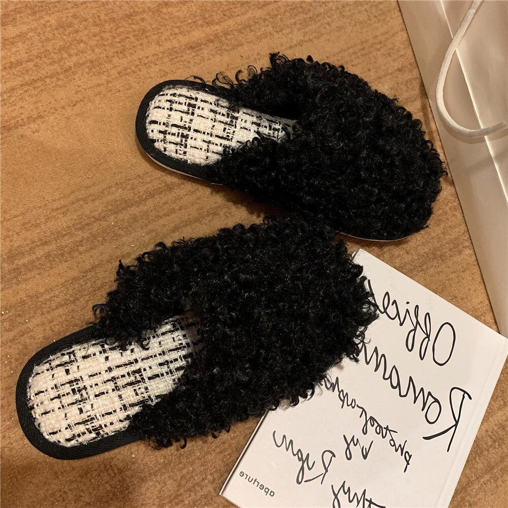 Winter New Indoor Slippers Soft Fluffy Plush Thick-soled Flat Shoes Heel Non-slip Confinement Shoes Casual Ladies Cotton Slipper