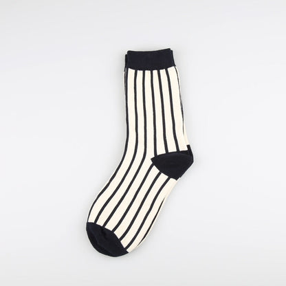 xiangtuibao 1 Pair Japanese Lattice & Vertical Stripes Harajuku Women/Men Fashion Causal Socks Autumn Winter Classic Black&White Socks