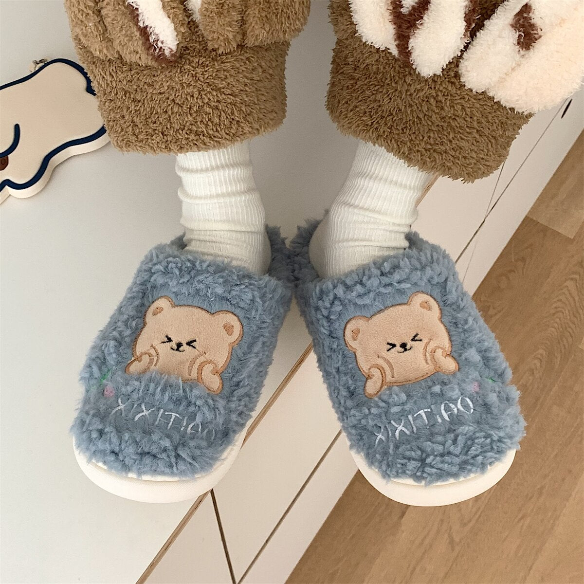 New girl heart cotton slippers female autumn and winter cartoon cute bear knot plush non-slip indoor confinement shoes household