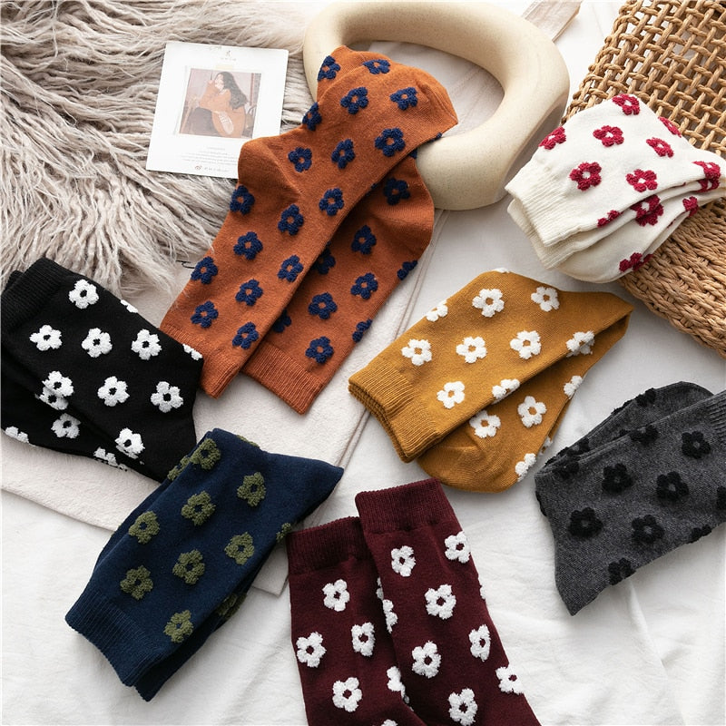 xiangtuibao Cute Flowers Socks Cotton Women Harajuku Japanese Casual Winter Female Kawaii Girl Mid Tube Socks Vintage Floral Fashion Long