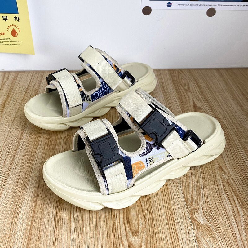 New Men's Breathable Sandals Simple Fashion Beach Shoes Comfortable Non-slip Water Shoes Open Toe Slippers Designer Slides