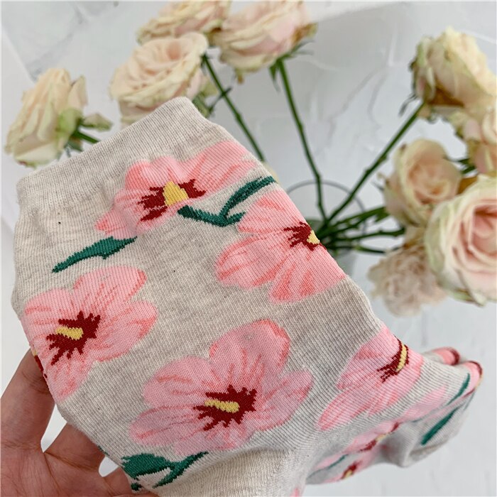 xiangtuibao CHAOZHU 2022 Korea Japanese Cartoon Floral Pink Red White Sunflower Cute Sweet Kawaii Winter Autumn Jacquard Socks Women Trendy