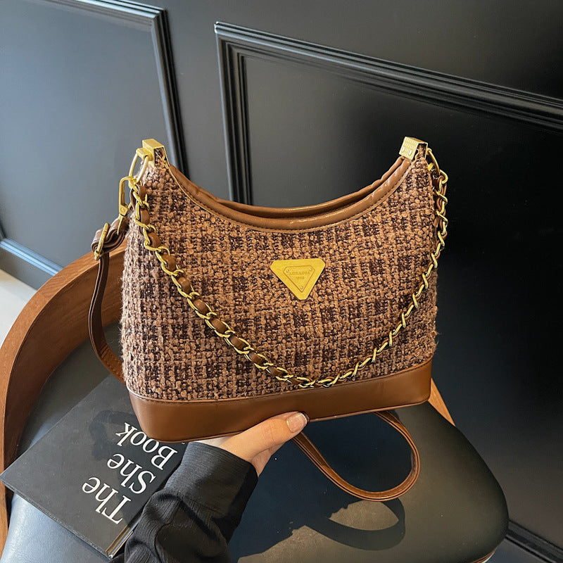 XIANGTUIBAO 2025 Women's bag new coarse woolen small fragrant wind woven bucket bag fashion chain shoulder bag Popular style messenger bag