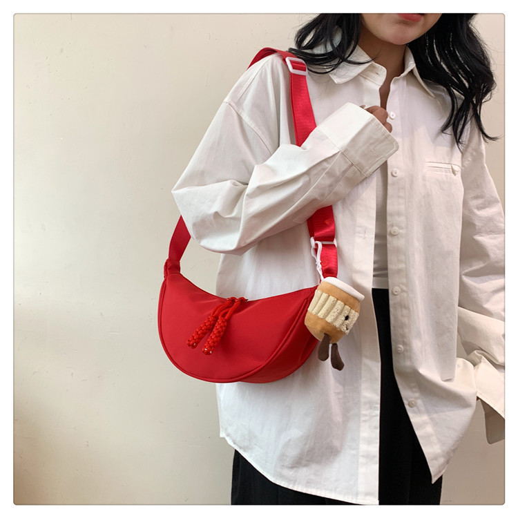 XIANGTUIBAO Dumpling Bag Women's Bag Autumn and Winter New Pure Color Trendy Fashion Simple Special-Interest Design Shoulder Bag Large-Capacity Crossbody Bag