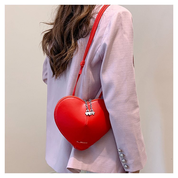 XIANGTUIBAO Heart Trendy Elegant Small Bag for Women  New Trendy All-Matching Western Style Shoulder Bag High Texture Niche Messenger Bag