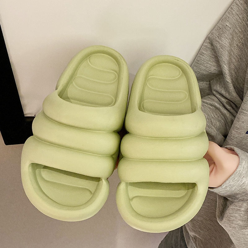 xiangtuibao  Comfort Soft Bottom Women's Cloud Slippers Summer  Non-slip Platform Slippers Women Thick Sole Bathroom Home Slides Sandals