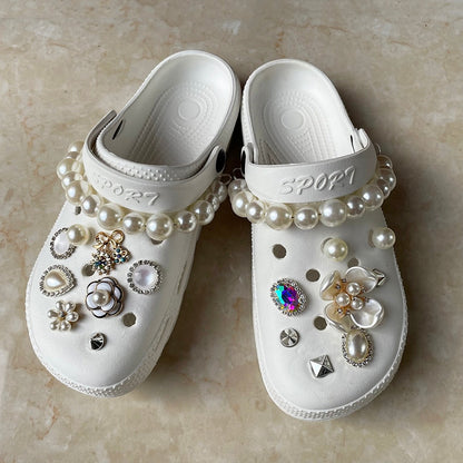 Exclusive Customization Women Clog Shoes And Charms Rhinestones Jewelry Garden Shoes Sandals Flip Flops Female Slippers 36-44