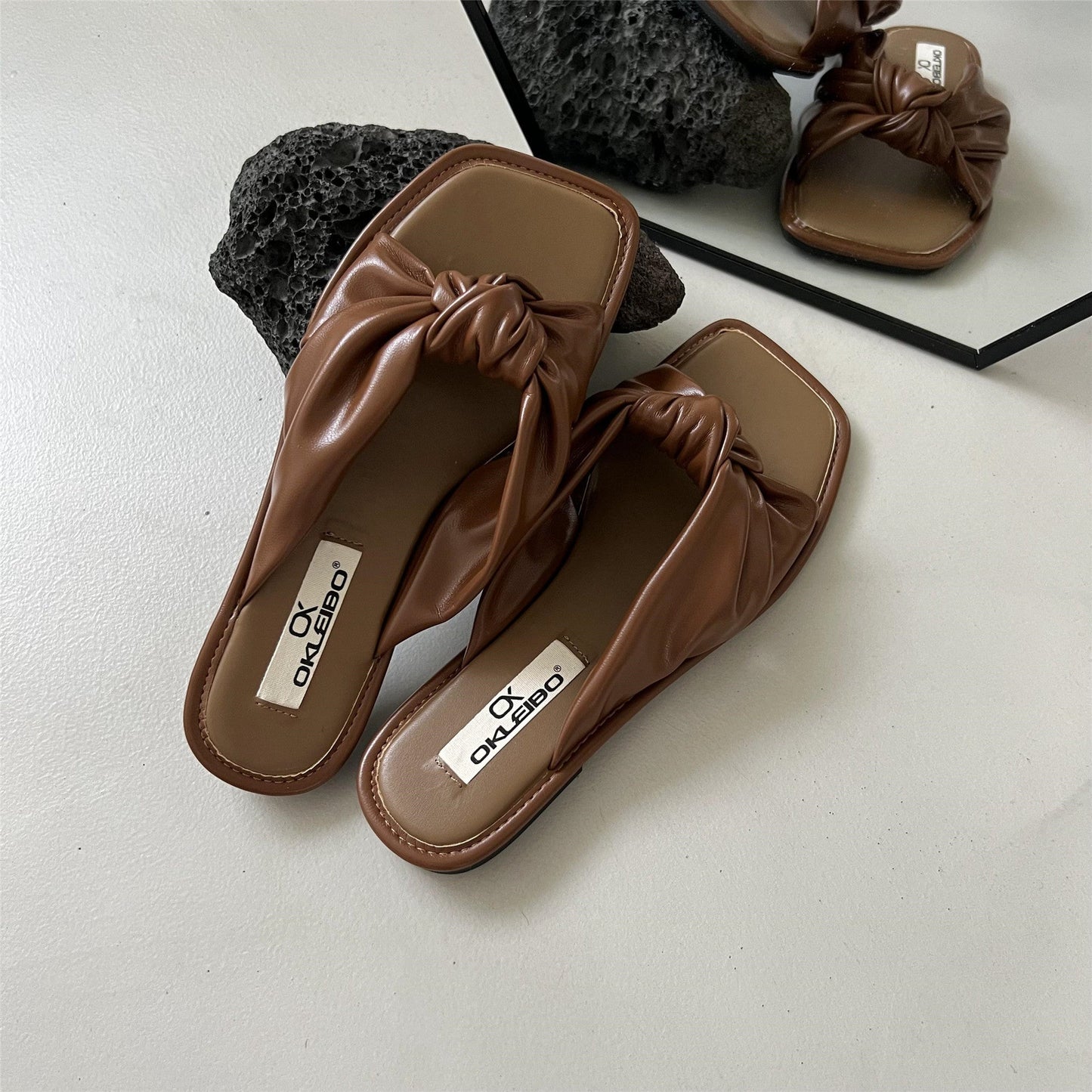 Beach Shoes Slippers Flat String Bead Slides Fashion Low Slipers Women Sabot Luxury Soft  Rubber Hoof Heels Scandals PU Fabr