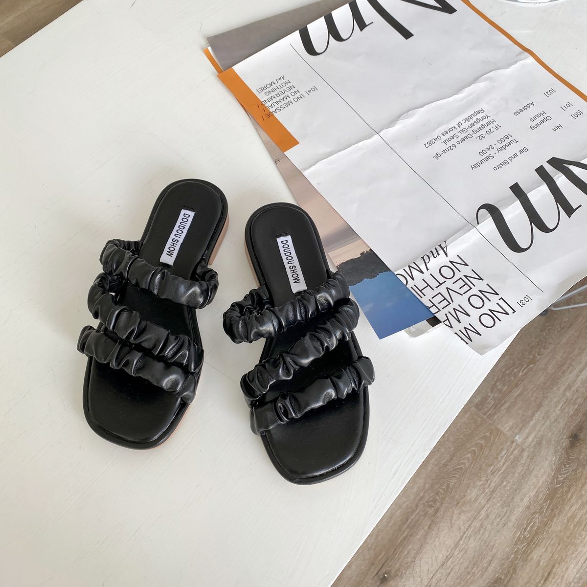 xiangtuibao Spring/Summer Ladies Flat Cloud Slippers For Outdoor Wear Sandals With Thick Soft Soles Beach Antiskid Women“s Shoes