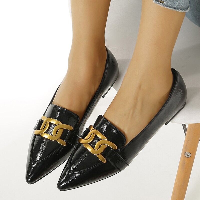 Flat Shoes Women Pointed Toe Metal Chain Pumps Black Shoes Female  Spring New Casual Commuter Slip-on Loafers Women Zapatos