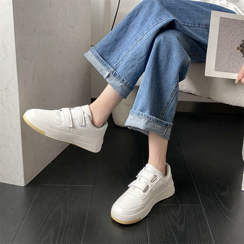 New Chunky Sneakers Women Shoes Flat Platform Shoes Solid Leather Hook & Loop Women's Sports Shoes Woman Sneakers Plus Size