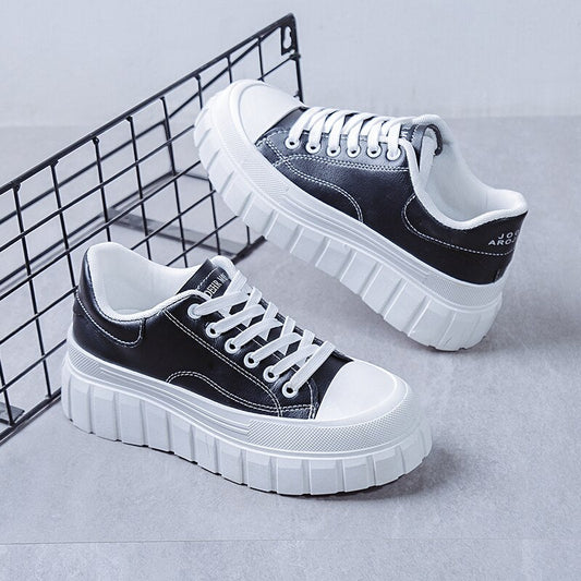 Autumn Women Casual Shoes White Flat Platform Shoes Women Thick Bottom Shoes Outdoor Breathable Lace-Up Female Sneakers