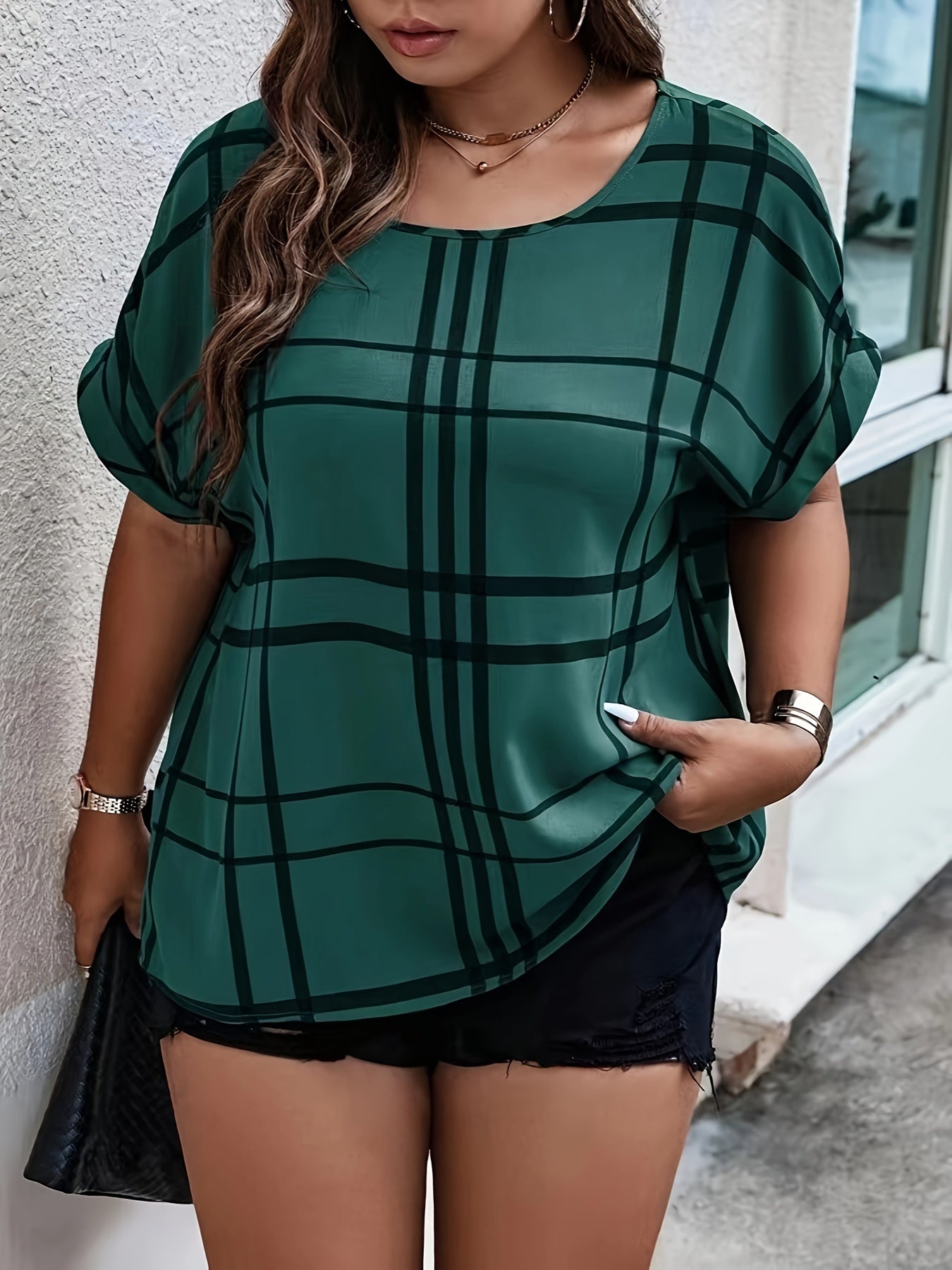 Plus Size Elegant Plaid Print Crew Neck Short Sleeve Shirting Blouse - Soft Polyester Fabric, Non-Stretch, Woven, Random Printing, Perfect for Summer - Casual and Chic Womens Plus Size Clothing for Spring