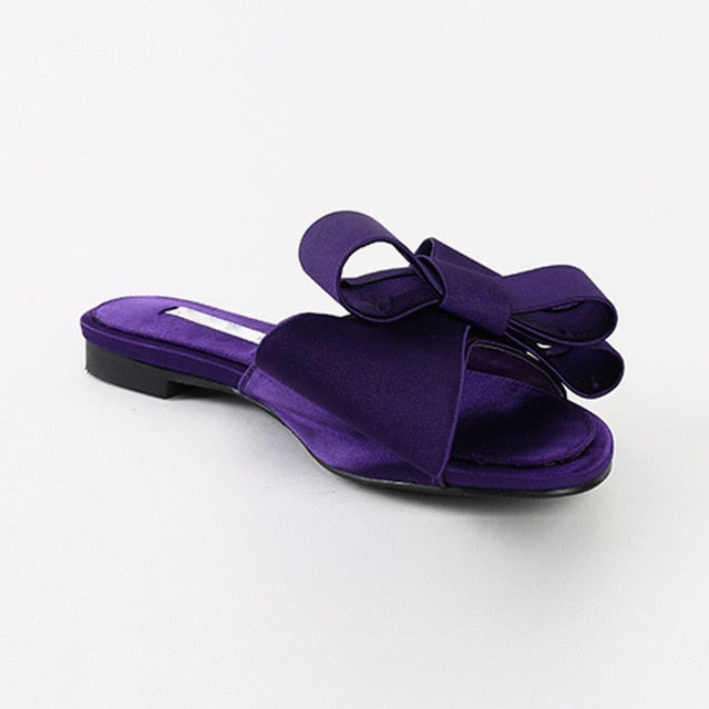 Wearing flat slippers women's shoes  Korean version of the summer new large bow satin round head sandals Wild half slippers