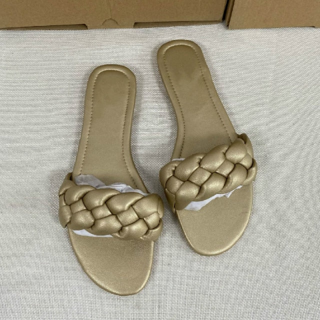 Summer Sandals New  Flat Bottom Fashion Women Slides Big Size 36-41 Slip on Sandals Woman Outside Beach Flat Designer Shoes