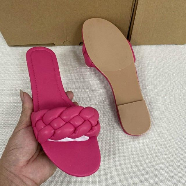 Summer Sandals New  Flat Bottom Fashion Women Slides Big Size 36-41 Slip on Sandals Woman Outside Beach Flat Designer Shoes