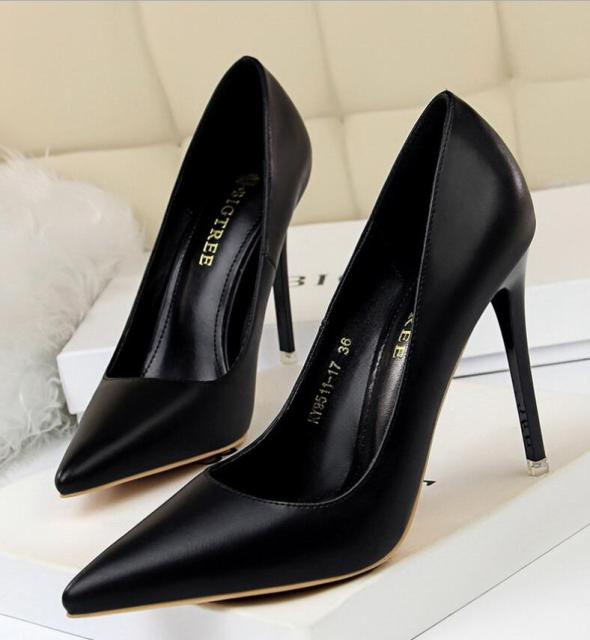 Summer new high-heeled sandals with stiletto and pointed toe high-heeled shoes for women's casual solid color high-heeled shoes