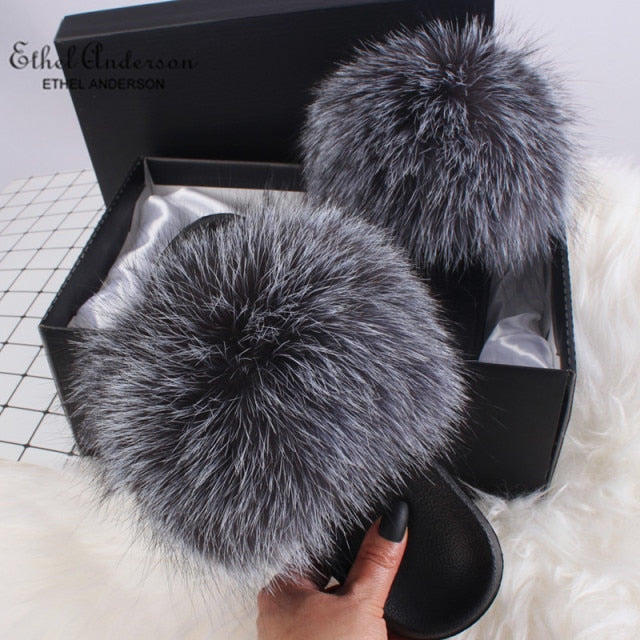 xiangtuibao Real Fox Raccoon Fur Slippers for Women Fur Slides Flip Flops Beach Plush Fluffy Furry Designer Slippers Sandal