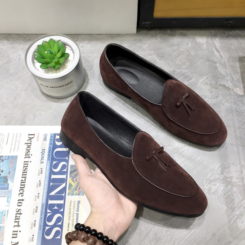 Suede Loafers Men Slip Slippers Tassel Moccasins Man Casual Flats Men's Dress Shoes Italian Leather Slip On Shoes Luxury