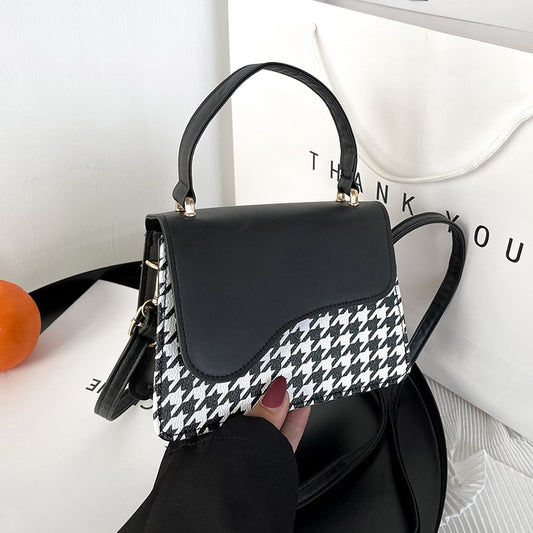 |14:193#Houndstooth bag