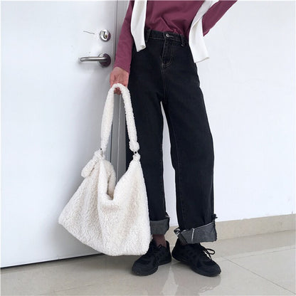 Winter Lambswool Women Handbags Luxury Designer White Shoulder Bags Brand Faux Fur Large Tote Female Messenger Bag Bucket Bag