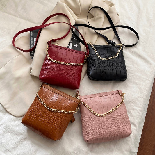 Small Square Shoulder Bag PU Leather Crossbody Bags Fashion Alligator Pattern Phone Pouch Vintage Chain Messenger Bag for Women