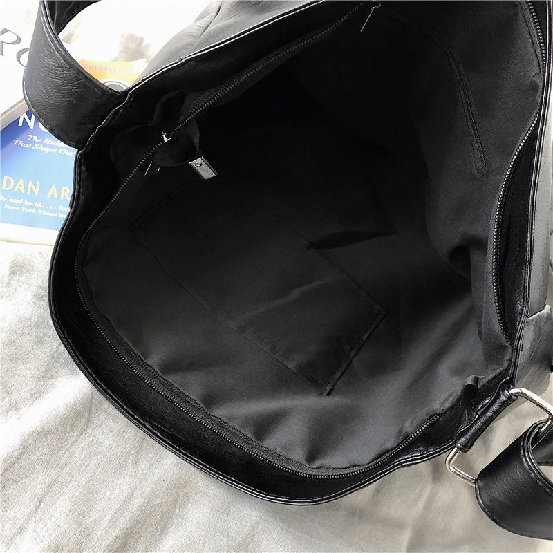 Black PU Leather Crossbody Bags Men Unisex Large Capacity Casual Ins Messenger Couples Retro Harajuku High Street Travel Sling