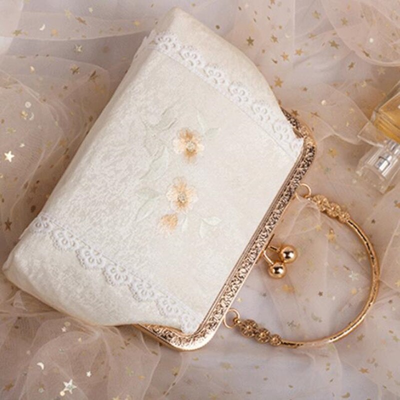 Chinese Style Embroidered Handbag for Women Vintage Metal Frame Evening Bags Kiss Lock Qi Pao Clutch Bag Female Ethnic Purses