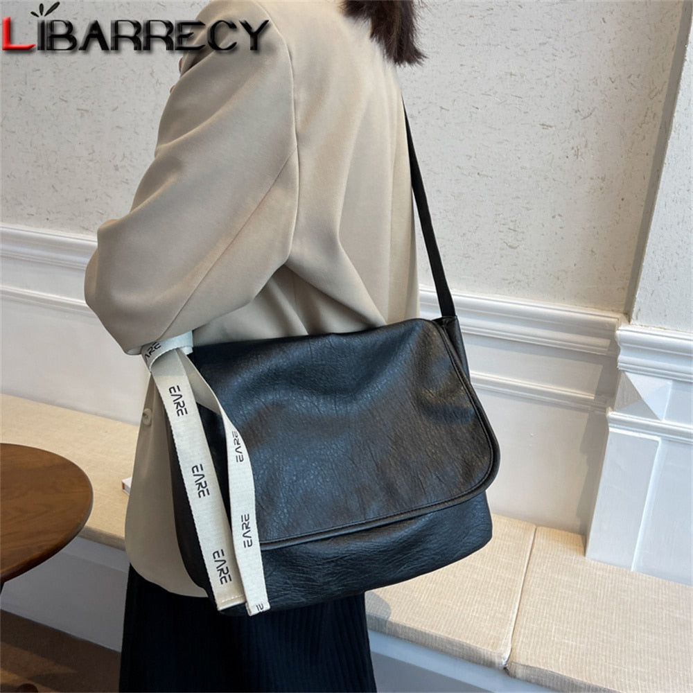 Soild Color Designer High Quality Leather Ladies Shoulder Bag Fashion Tassel Design Large Capacity Women Messenger Travel Bags