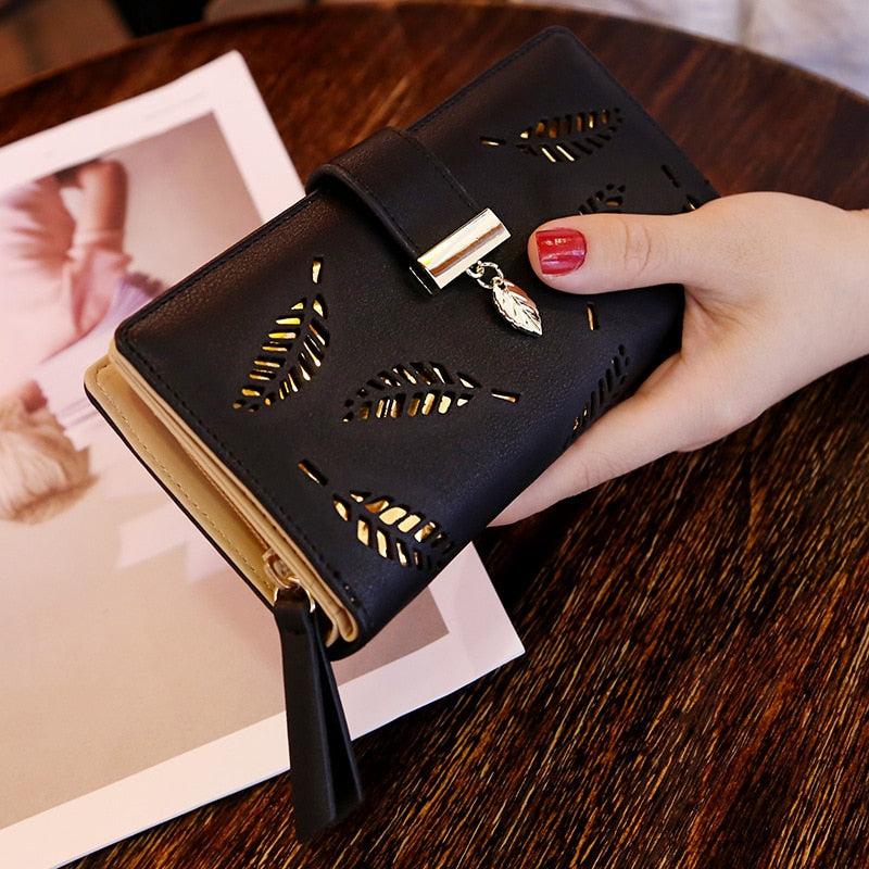 Women Wallet Pu Leather Purse Female Long Wallet Gold Hollow Leaves Pouch Handbag for Women Coin Purse Card Holders Clutch