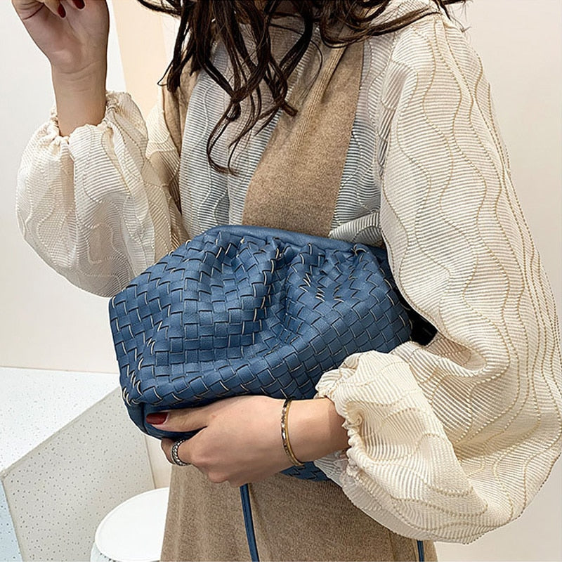 Women Simple Dumplings Handbag Designer Retro Fashion Cloud Female Crossbody Shoulder Bag Tide Messenger Bag Clutch Bag