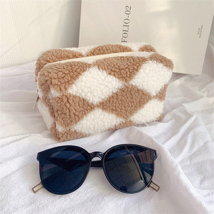 1 Pc Women Soft Plush Makeup Bag Zipper Checkerboard Cosmetic Lipstick Organizer Travel Females Toiletry Make Up Storage Pouch