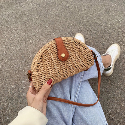 Women Straw Woven Semicircle Bags Handmade Rattan Dumpling Shoulder Bag Female Summer Beach Small Crosbody Vacation Purses