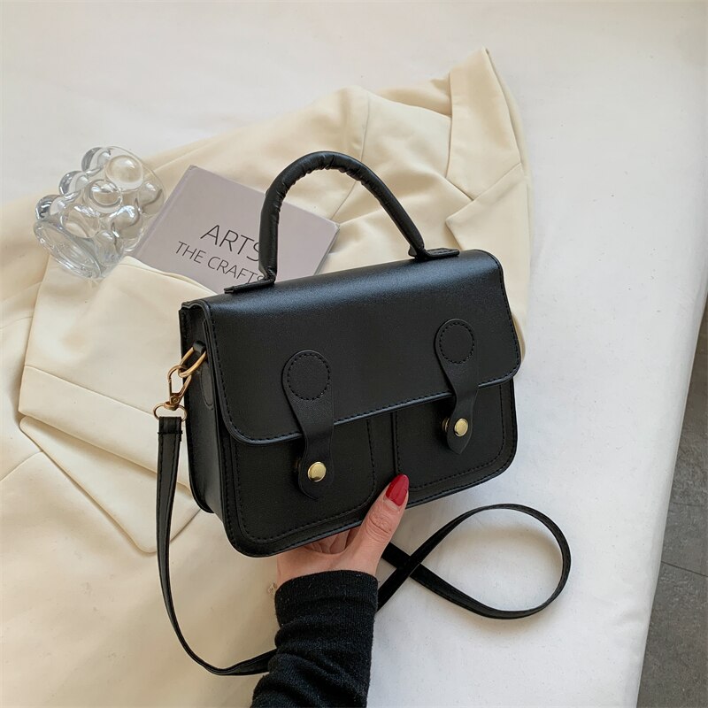 Messenger Bags Women Vintage Design Students Casual College All-match Cross Body Bag Luxury Design Fashion New Arrival Bolsa Ins