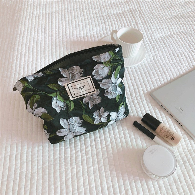 1 Pc Vintage Flower Jacquard Cloth Cosmetic Bag for Women Makeup Organizer Bag Canvas Large Capacity Zipper Lady Handbag