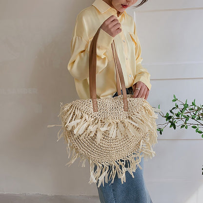 Shoulder Bags Semicircle Casual Woven Handbags Shoulder Bag Women Female Summer Rattan Handmade Tassel Handbag