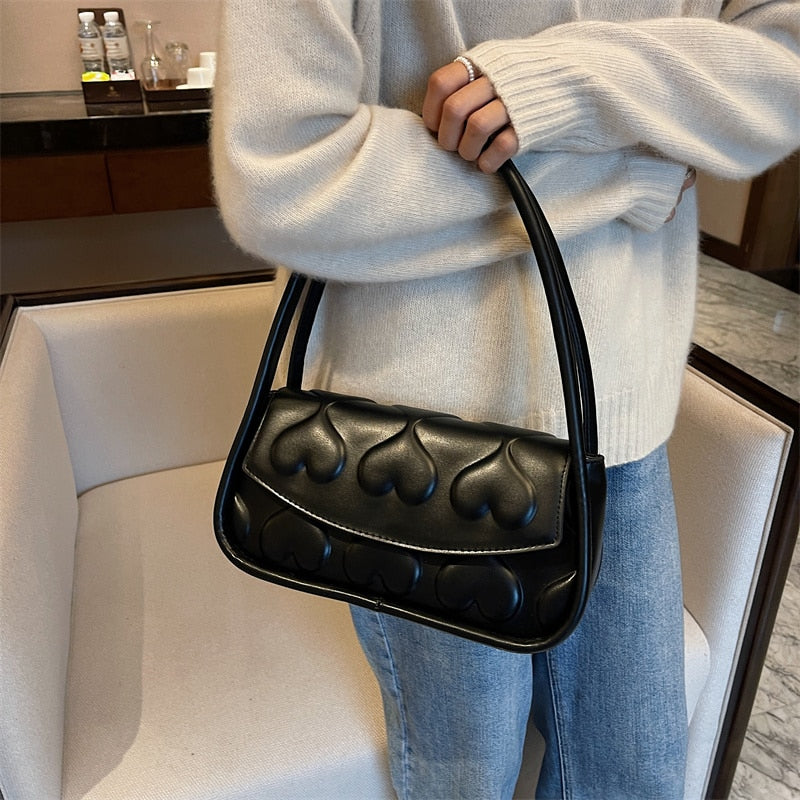 New style shoulder bags for women vintage armpit shoulder handbag flap retro baguette bag beautiful hand heart pattern luxury