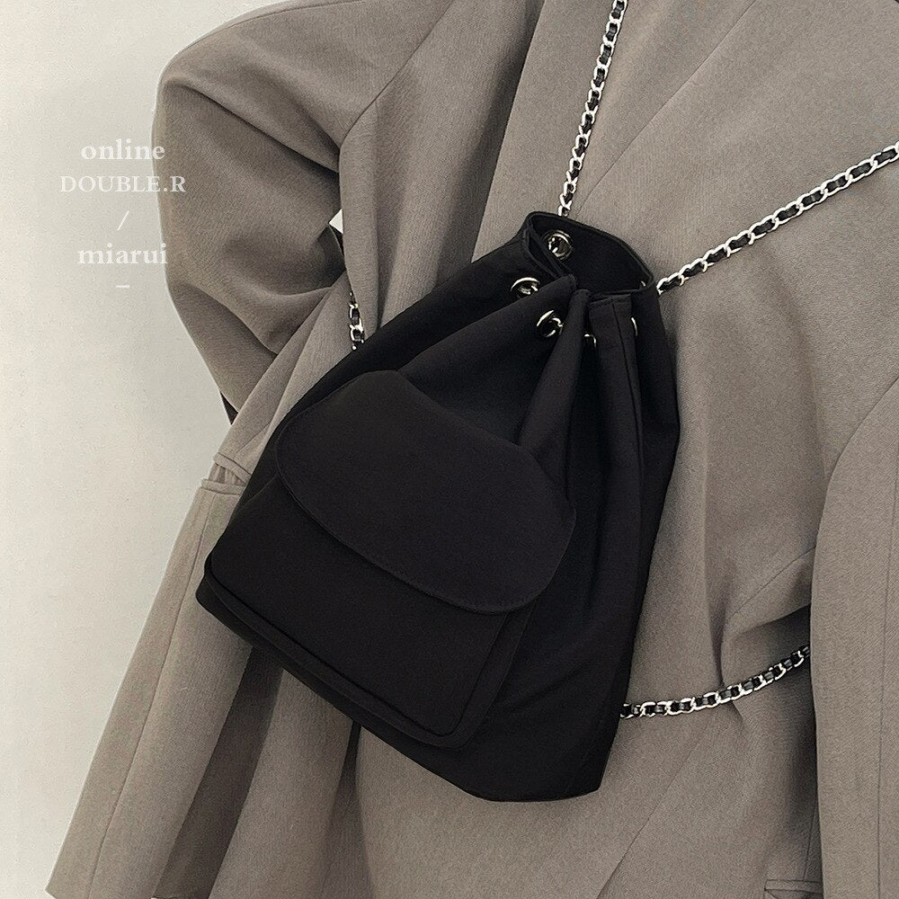 Simple casual silk black chain bucket bag drawstring drawstring mouth large capacity commuter backpack backpacks for women
